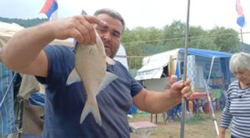 Pecanje i druženje sa prijateljima