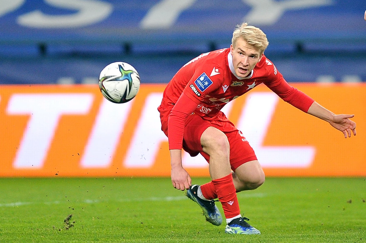 Aleksander Buksa piłkarzem belgijskiego OudHeverlee Leuven Dziennik.pl