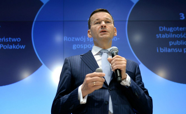 Morawiecki przekonuje: Emerytura zarabiających średnią krajową może wzrosnąć o 2,4 tys. zł