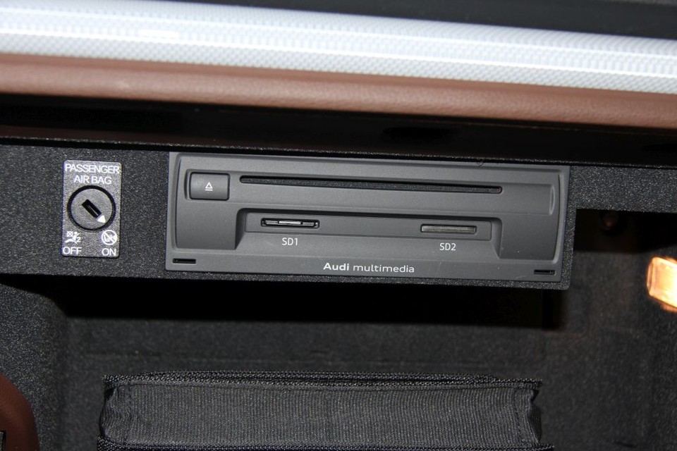 10 głośników A3 Audi Sound System