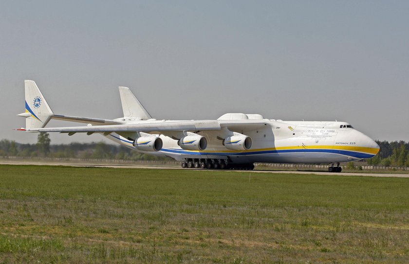 Samolot Antonov An-225