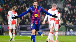 liga mistrzów. lewandowski najpierw strzelił samobója. potem trafił do właściwej bramki