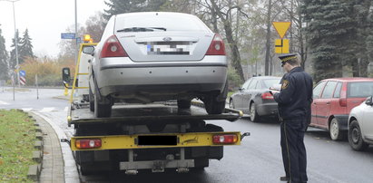 Odholowali ci auto na lawecie? Odzyskaj cześć pieniędzy od miasta!