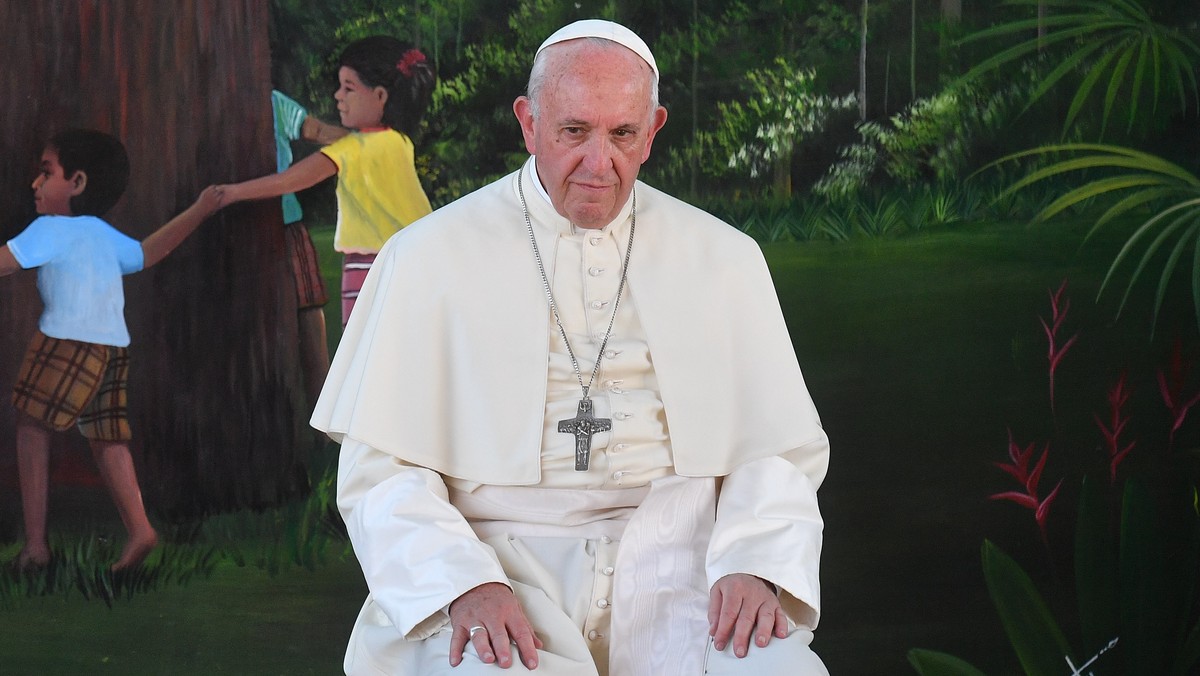 Papież Franciszek powiedział dziś w Peru, że nie można odwracać głowy od przemocy wobec kobiet. - Nie da się jej znormalizować wspierając kulturę macho - mówił w czasie spotkania z ludnością regionu Madre de Dios w Amazonii.