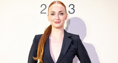 Sophie Turner már tovább is lépett, nyilvánosan csókolózott új szerelmével