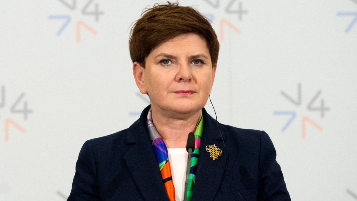 W ciągu stu dni Beacie Szydło udało się zmienić kierunek polityki zagranicznej, wyznaczony w roku 2008 przez tandem Tusk-Sikorski.