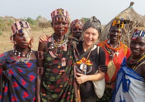 U Južnom Sudanu Biljana je posetila i pleme Džie. Njihove žene nekada pešače i do 80 kilometara do izvora vode | Foto: Biljana Jurukovski