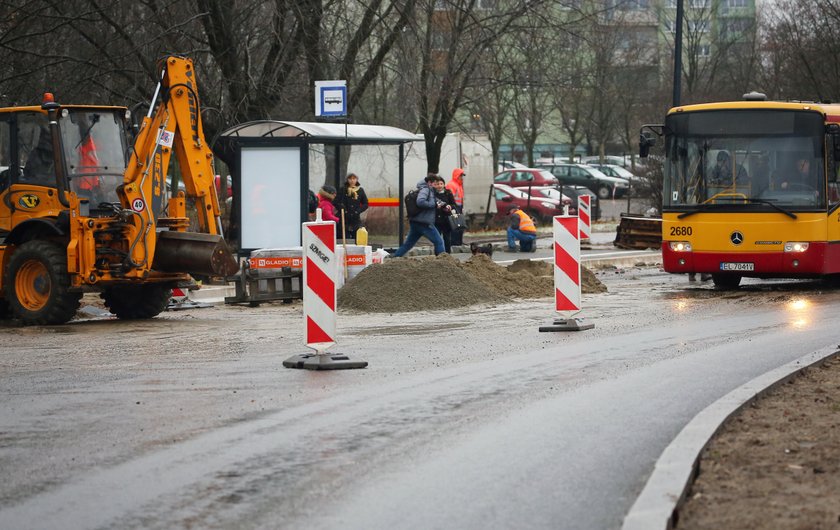 Rondo Sybiraków na Widzewie w Łodzi w budowie. Miesiąc opóźnienia