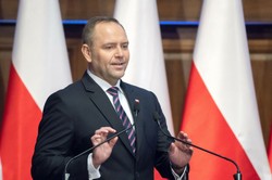 Karol Nawrocki wyzwany na pojedynek. Pod adresem prezydenta padły bardzo mocne słowa
