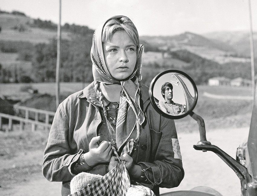 Milena u filmu "Prekobrojna"