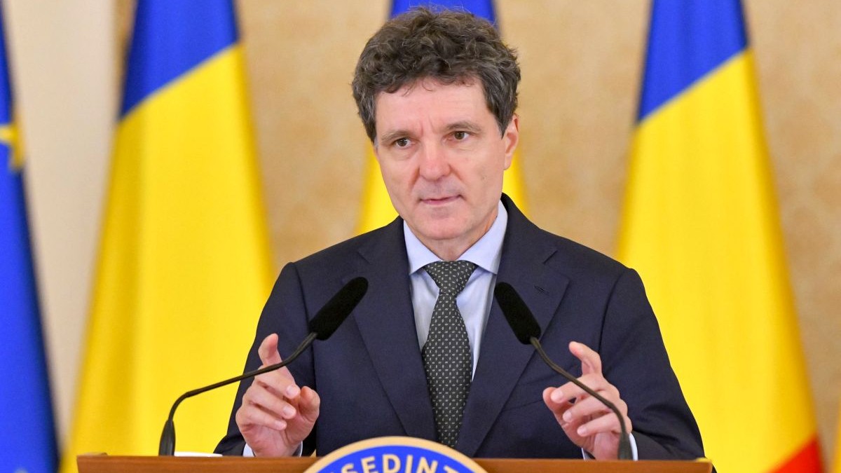 Reacția lui Nicușor Dan după ce DIICOT și SRI au destructurat o rețea de sabotaj coordonată de Rusia după incendiul de lângă fabrica de arme Carfil din Brașov