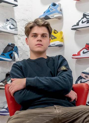 Meglett a 4,5 milliós cipő, amit a 19 éves magyar vállalkozó boltjából  loptak el
