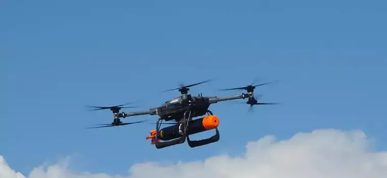 Dron po raz pierwszy w historii zrzucił torpedę. Podobny sprzęt ma Ukraina [WIDEO]