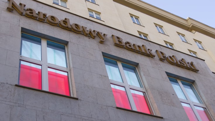 Tłoczone z danych. Długi cień stóp procentowych