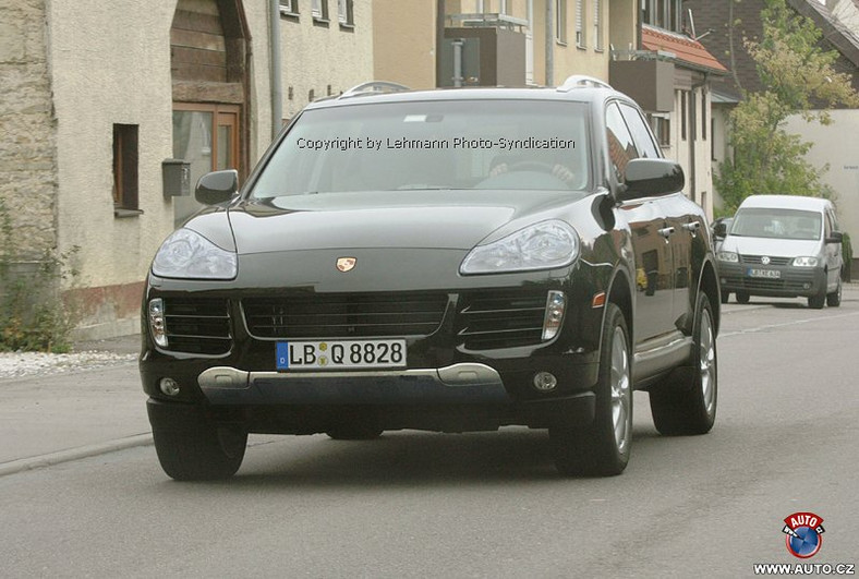 Zdjęcia szpiegowskie: Porsche Cayenne