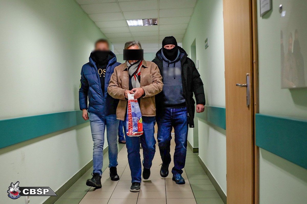 Akcja CBŚP i FBI. W tle korupcja przy kontraktach dla NATO