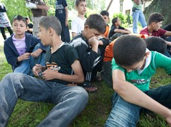 Dzieci z Palestyny w toksycznym budynku?