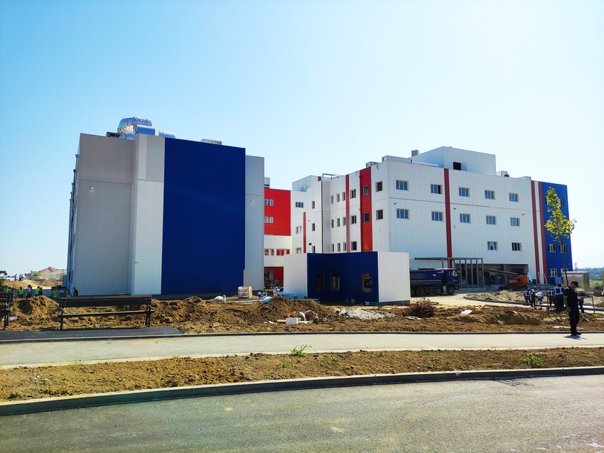 vučić u novom sadu u obilasku nove kovid bolnice foto tanjug_jaroslav pap