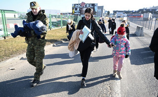 Dworczyk: Ukraińska straż graniczna uprościła procedury, kolejki na granicy maleją