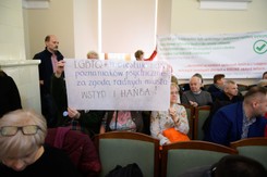 Poznań przyjął Europejską kartę równości. Protesty podczas sesji Rady Miasta