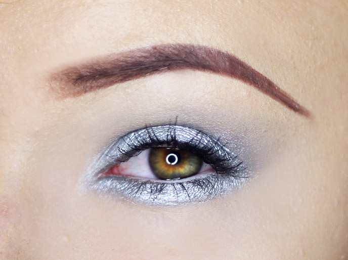 2. Metaliczny smoky eye