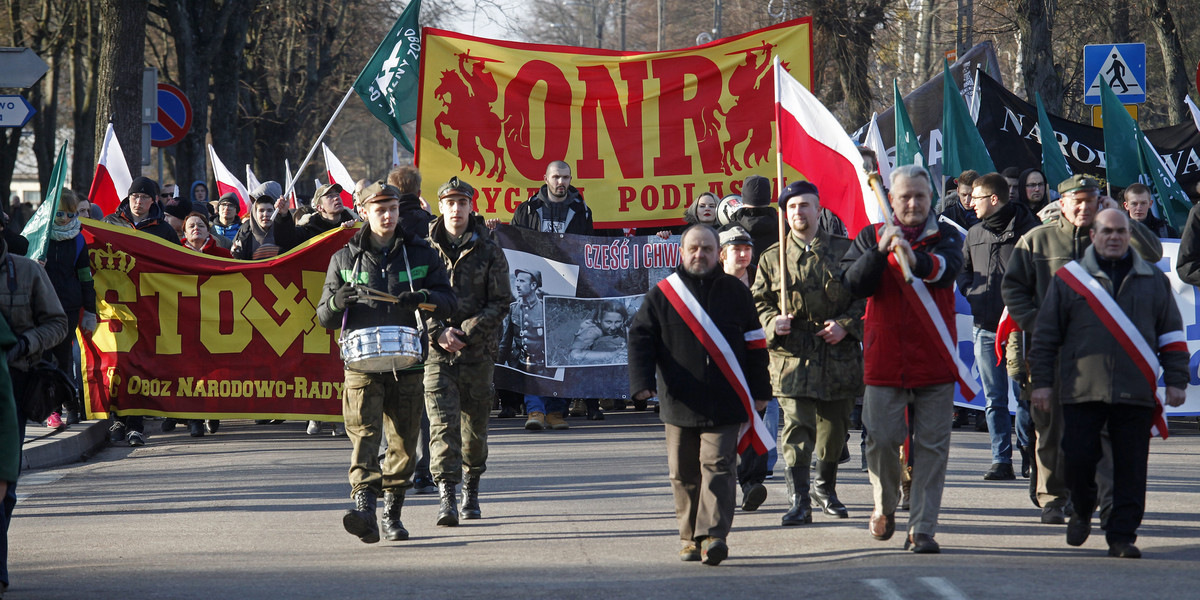 Ustępująca prezydent Warszawy ostrzega, ze jest gotowa rozwiązać Marsz Niepodległości
