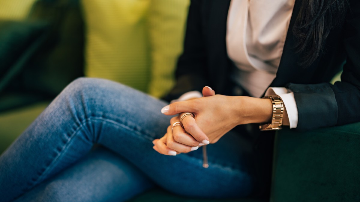 Mnogo veći problem od prekrštenih nogu je jedan te isti položaj duže vreme