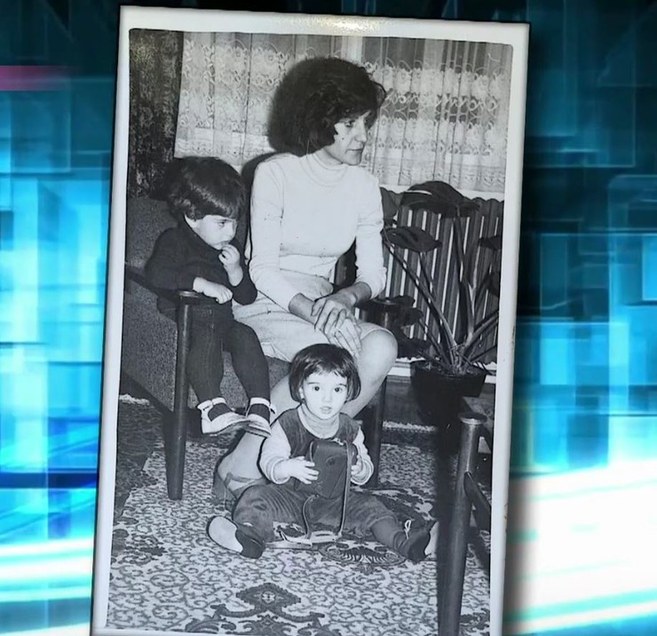 Slika sa bratom i majkom