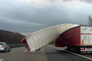 Storm 'Friederike' sweeps over Germany