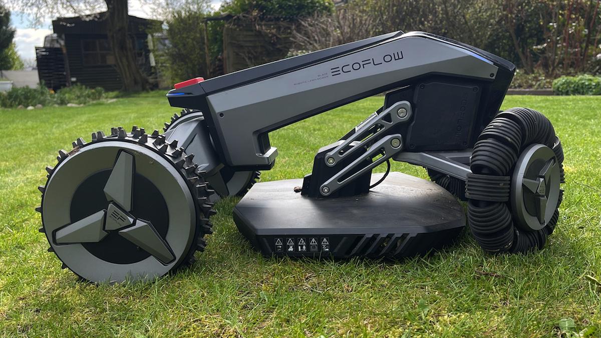 EcoFlow Blade: test robota koszącego bez przewodu ograniczającego -  Komputer Świat
