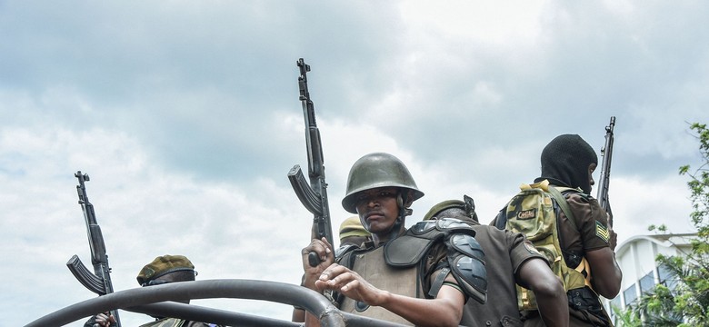 Jedno z największych masowych samobójstw. Kilkaset osób zagłodziło się, by zostać zbawionym