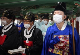 Korea chce sądzić przywódcę sekty. Na jej nabożeństwach szerzył się koronawirus