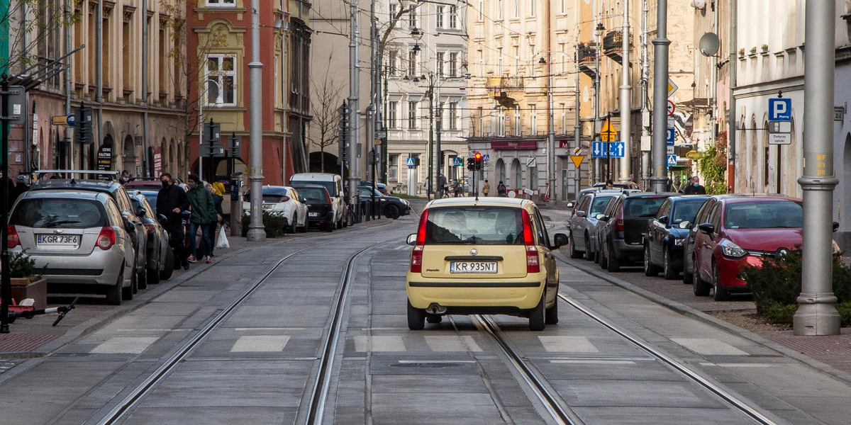 Samochody wracają na ul. Krakowską