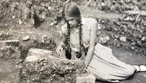 At 13, Helen Carlton-Smith took part in excavating Verulamium and kept a diary of the dig.Photographs from the Verulamium Excavations of the 1930s St Albans Museums