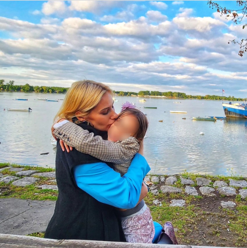 Marija Veljković sa ćerkom