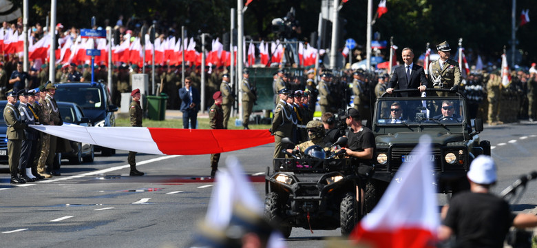 "Le Figaro" o defiladzie wojska w Polsce: Starannie przygotowany pokaz siły