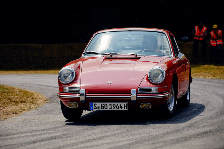 70 lat Porsche – parada w Goodwood