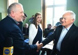 Lewica zwiera szeregi. Idzie razem do wyborów