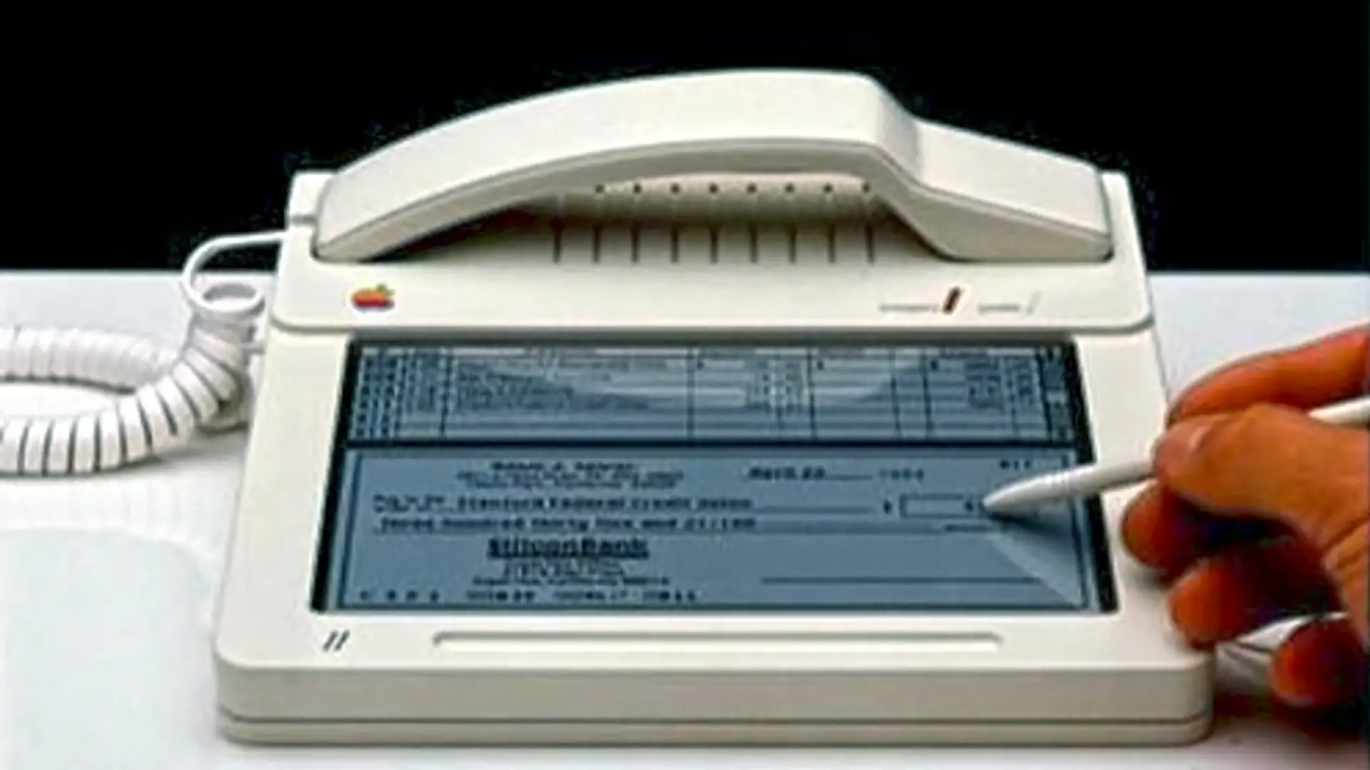 Tak 30 lat temu miał wyglądać... iPhone? Prototyp Apple z 1983 roku był naprawdę wizjonerski