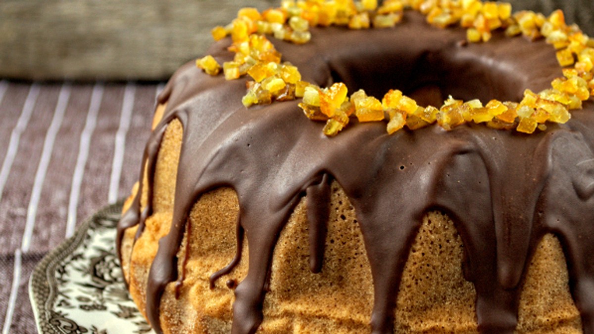 Babka na Wielkanoc - przepis na babę marmurkową, kokosową, biszkoptową 