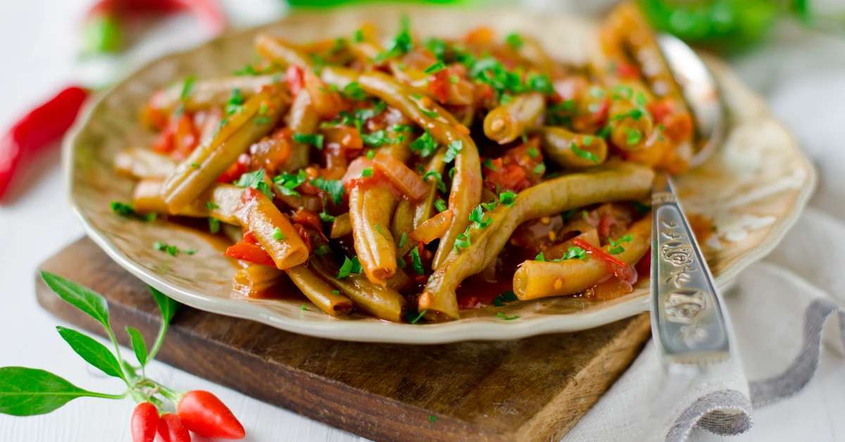 Pyszny obiad na wtorek. Podajemy przepis, Ty gotujesz. Fasolka szparagowa "na bogato"