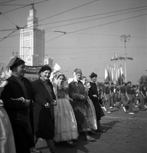 Centralne Dożynki w Warszawie w 1958 r.