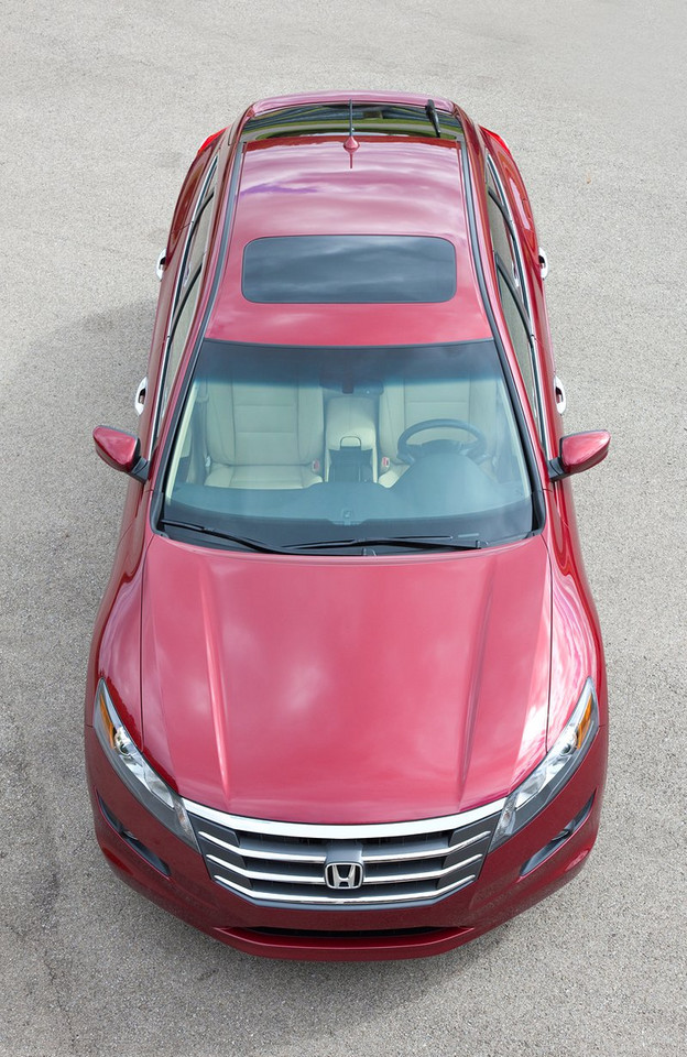Honda Accord Crosstour: kolejny mikst liftbacka, coupé i SUV-a