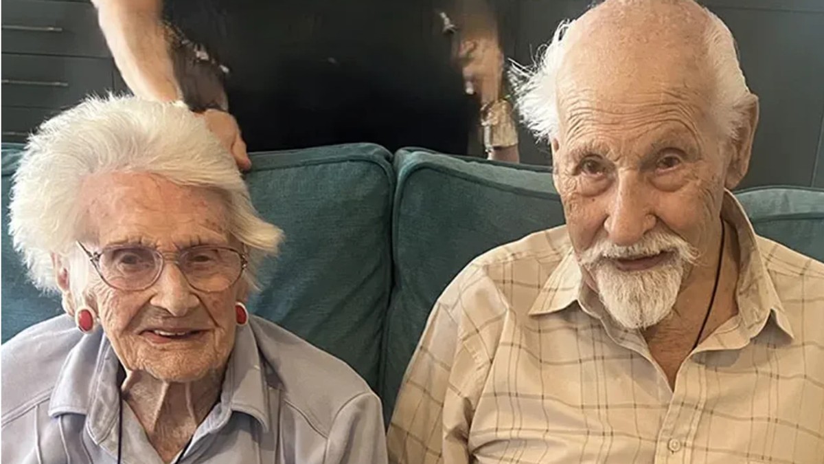 Muž (102) i žena (101) proslavili 80 godina braka: Spojila ih pisma tokom rata