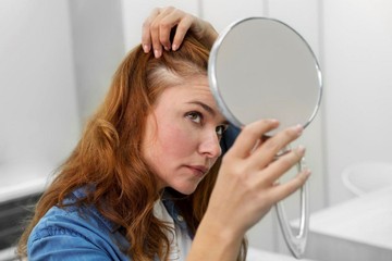 Hajhullás nyár végén: a napstressz is okozhatja