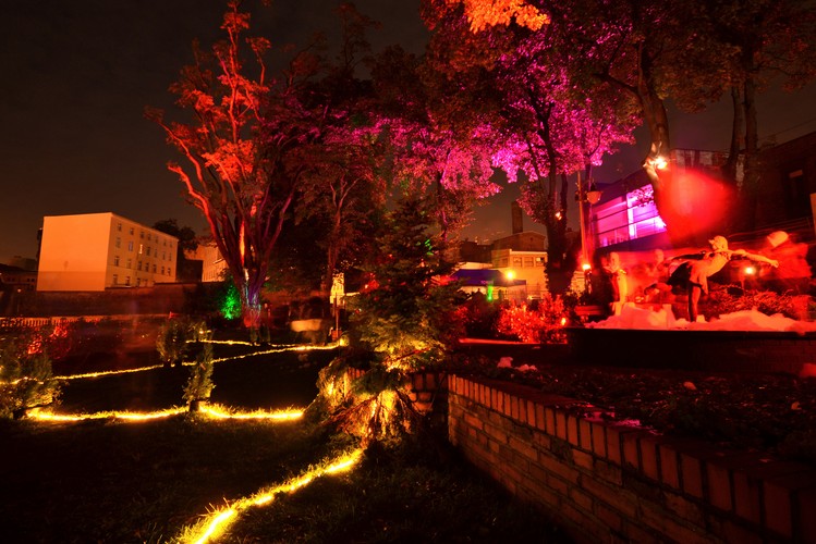 Bella Skyway Festival to jedna z najciekawszych imprez kulturalnych odbywających się w Polsce. Festiwal organizowany jest w Toruniu nieprzerwanie od 2009 roku, jego początki wiążą się ze staraniami miasta o tytuł Europejskiej Stolicy Kultury w 2016 roku. Program wydarzenia opiera się na trzech filarach: Nauce, Sztuce i Ludziach. Jak podkreślają organizatorzy imprezy - Bella Skyway Festival to odzwierciedlenie duszy Torunia. 
<br><br>
(fot. A.Chmielewski/bellaskyway.pl)