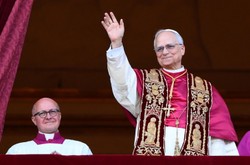 Papież Leon XIV "Anty-Trump nowej Ameryki". Rewolucja już zaczęła się w Rzymie