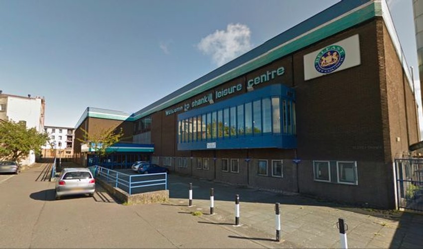 U ovam bazenu kupači se baš nisu usrećili