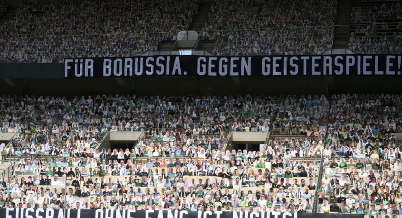 Gladbach fans pledge their support for the team but voice their disdain for games behind closed doors