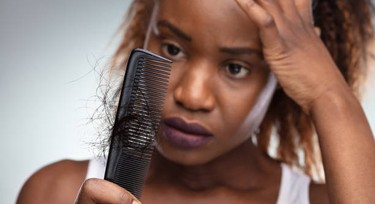 Here's how to strengthen falling hair with castor oil